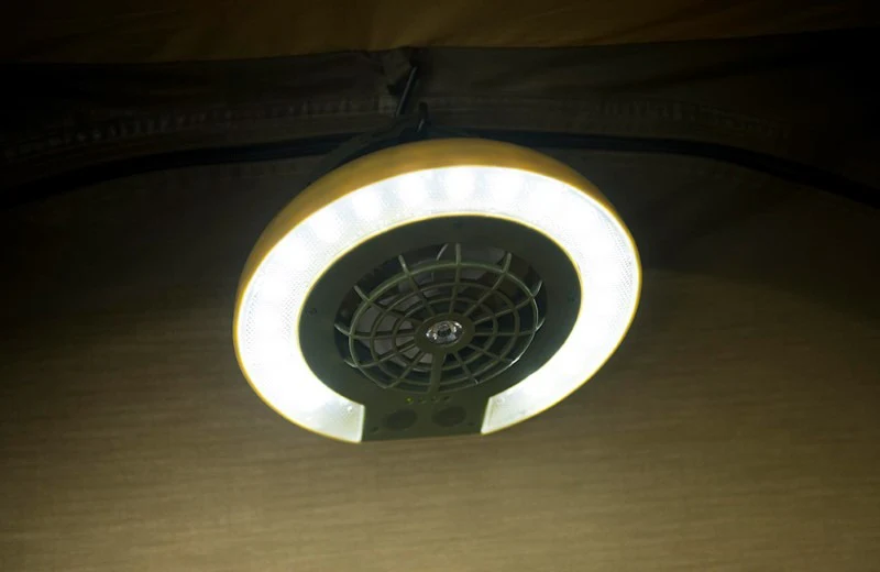 Ventilador portatil con luz